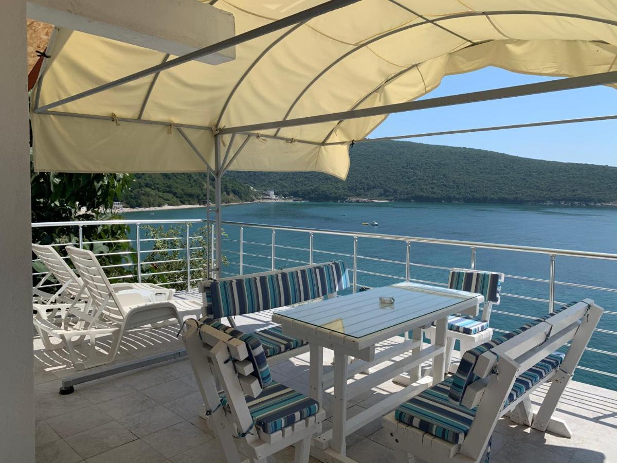 Azzure Apartment Ulcinj Eksteriør billede