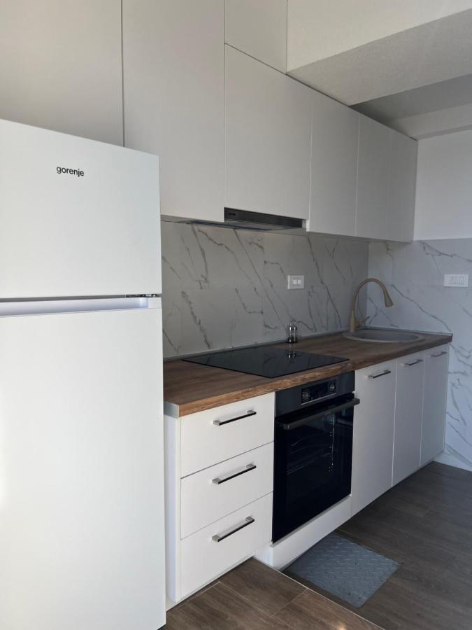 Azzure Apartment Ulcinj Eksteriør billede